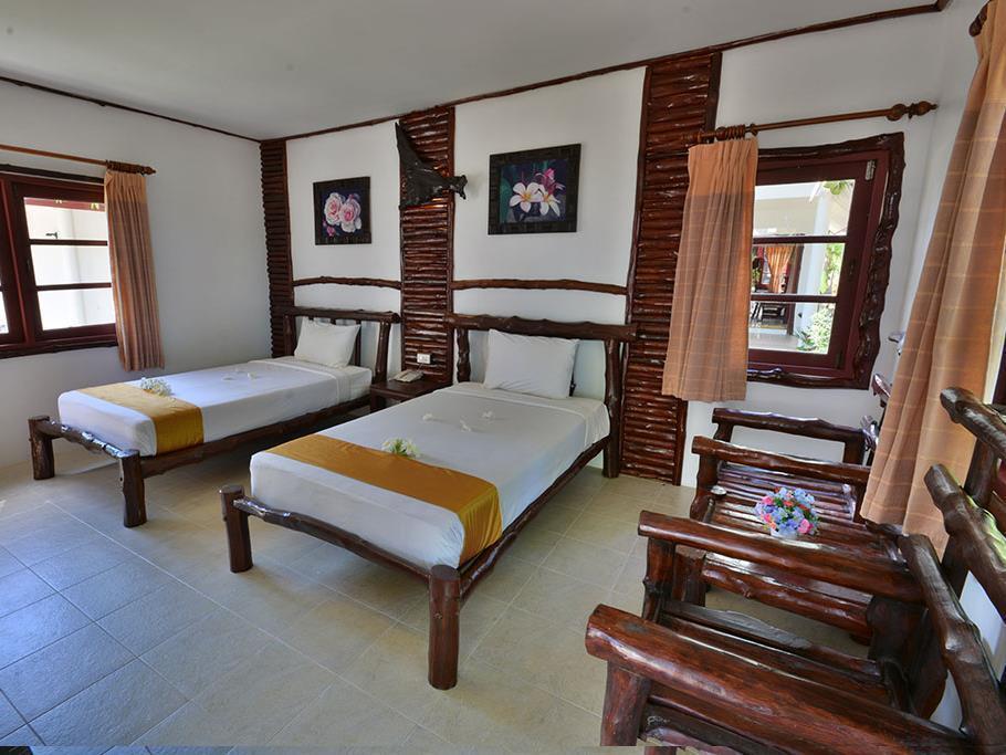 Alongkot Beach Resort Khanom Eksteriør bilde
